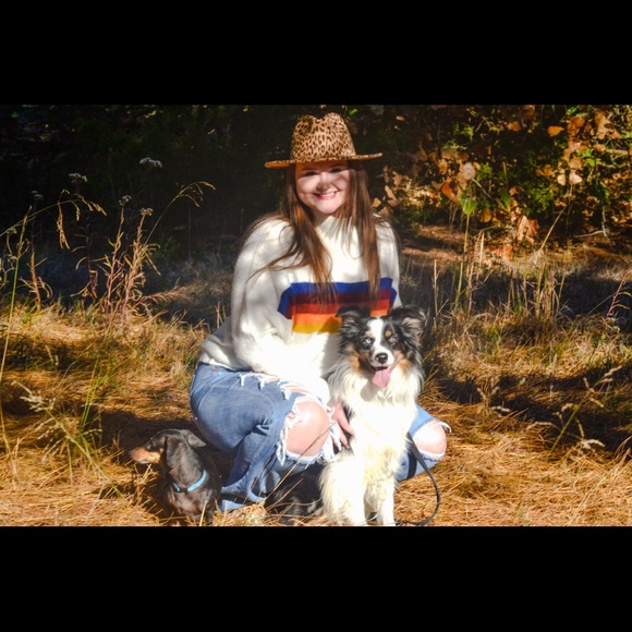 Meet your Posher, Kylee - Picture 1 of 1